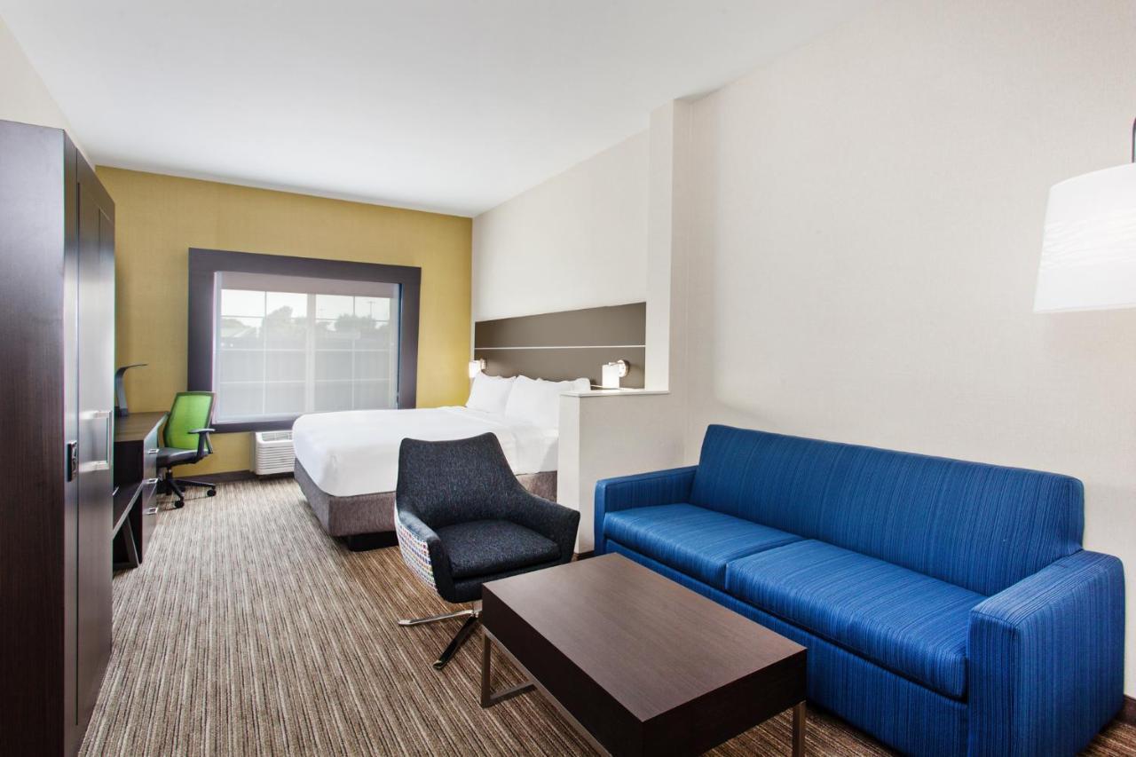 Holiday Inn Express & Suites Oakland - Airport By Ihg Exterior photo